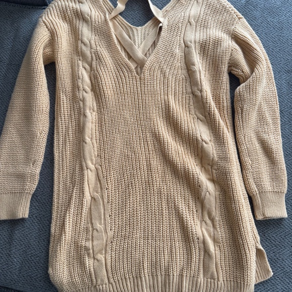 Sweater - Picture 3 of 3